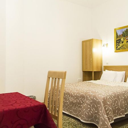 Authentic Akacfa Apartment Budapest Exterior photo